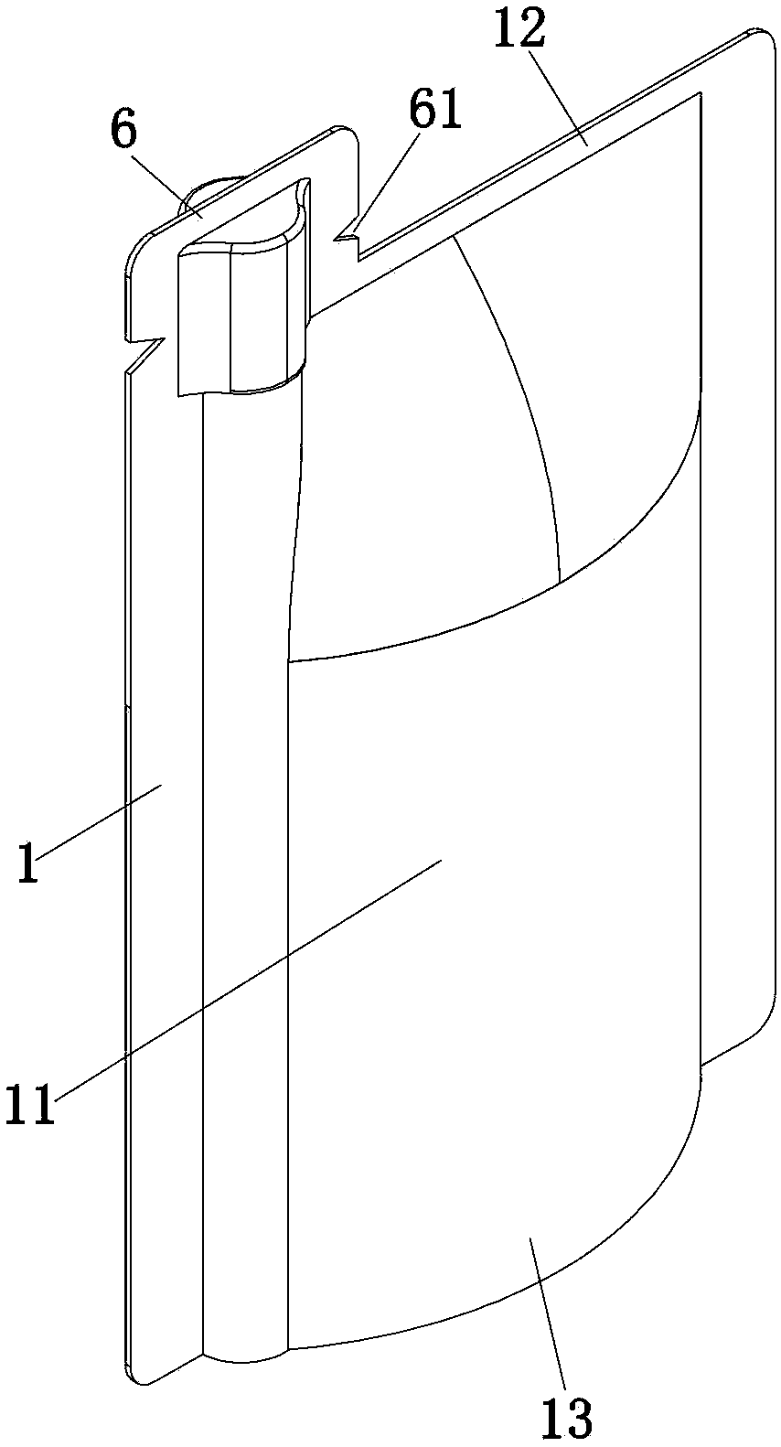 Flexible packaging container for solid fluid and its clip assembly