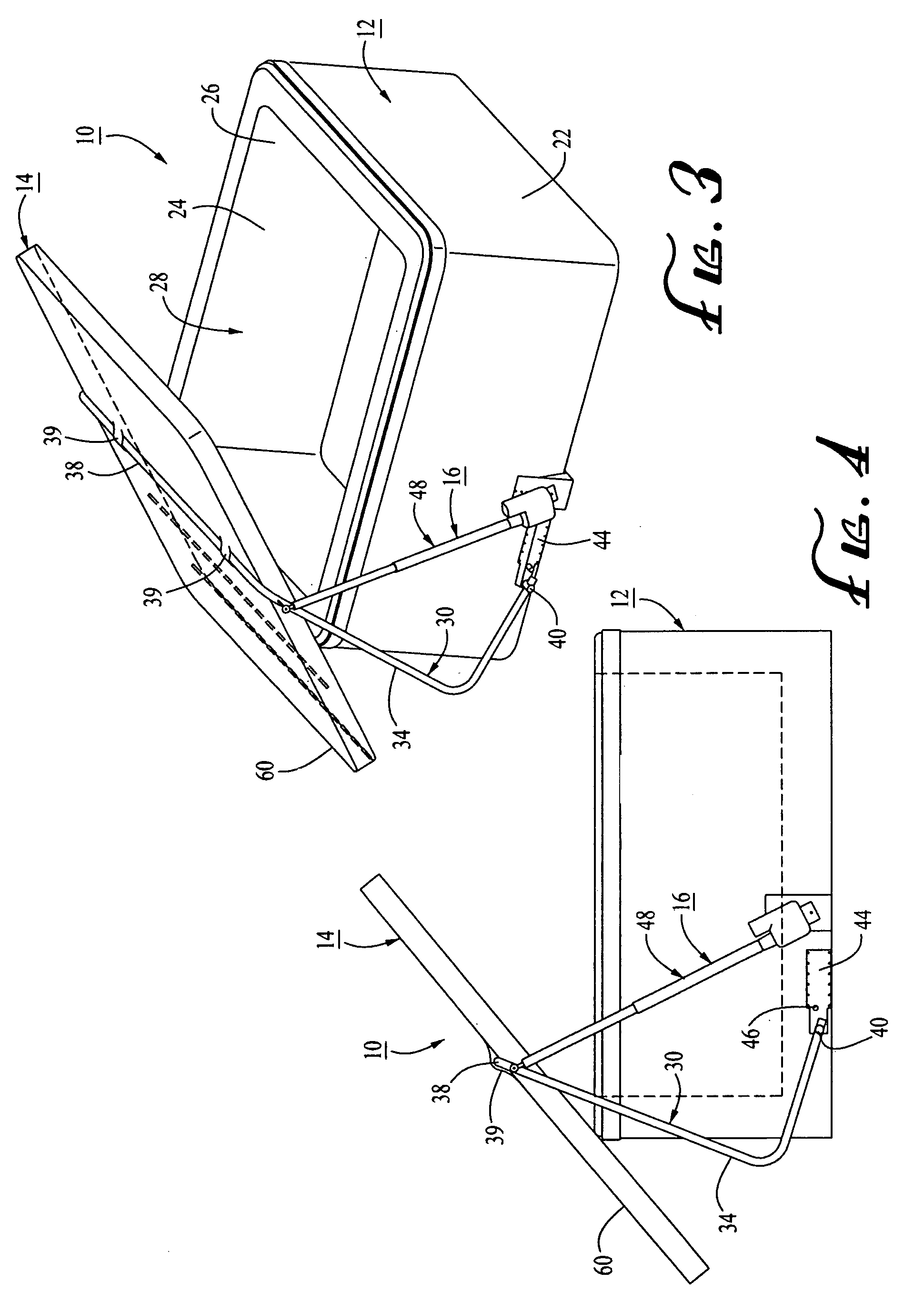 Water recreational apparatus with powered cover