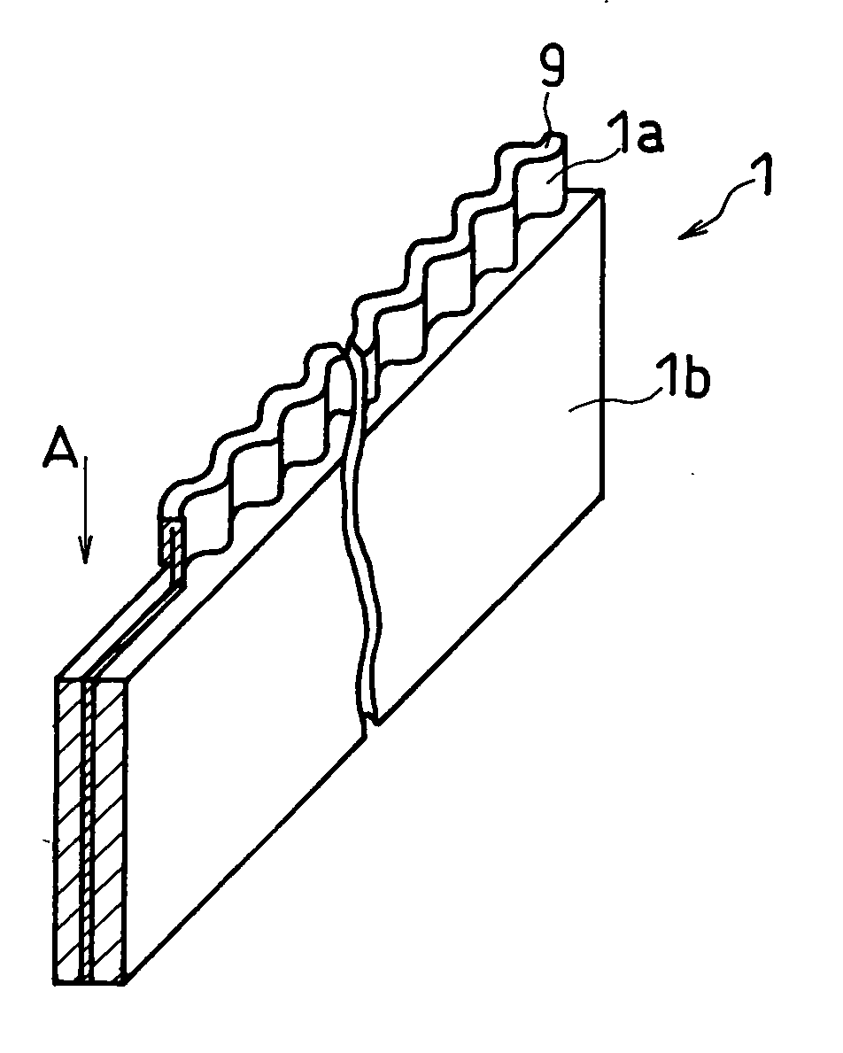 Set of electrode plates for rolled electrochemical component and a cell comprising such electrode plates