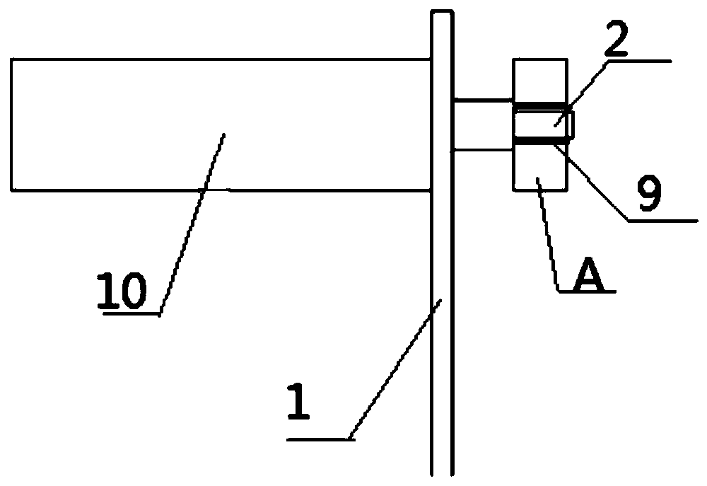 An automatic roll changing device