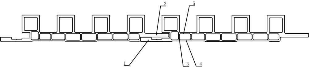 Novel grille panel and mounting method thereof