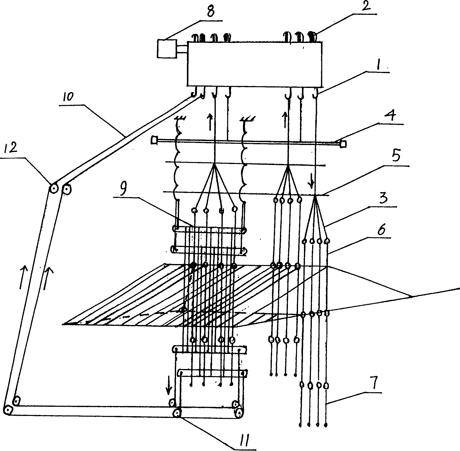 Silk spinning machine for weaving brocade and weave method thereof
