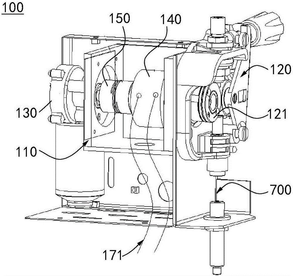 Wire-feeding power assisting device and welding equipment employing same