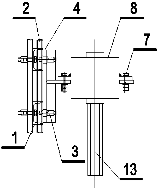 T-shaped integral-rotation adjustable cantilever base