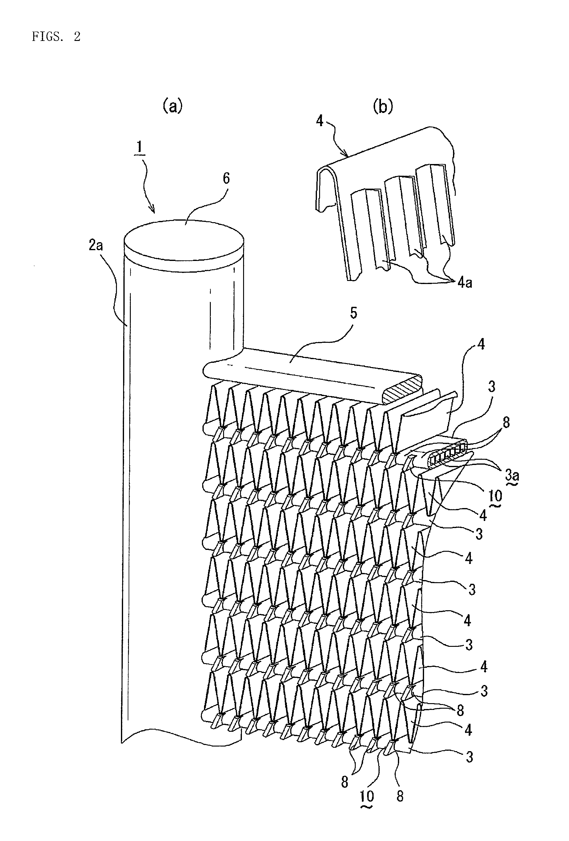 Drainage structure for corrugated-fin heat exchanger