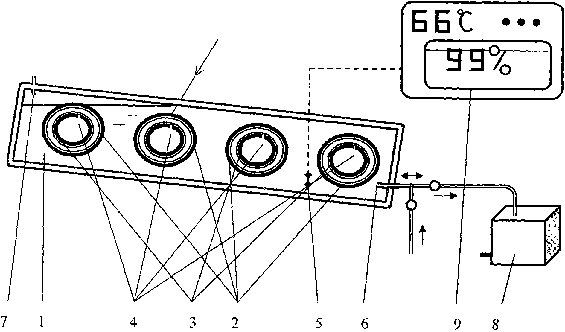 Solar heat collecting device with water remaining in transverse vacuum heat collecting tube