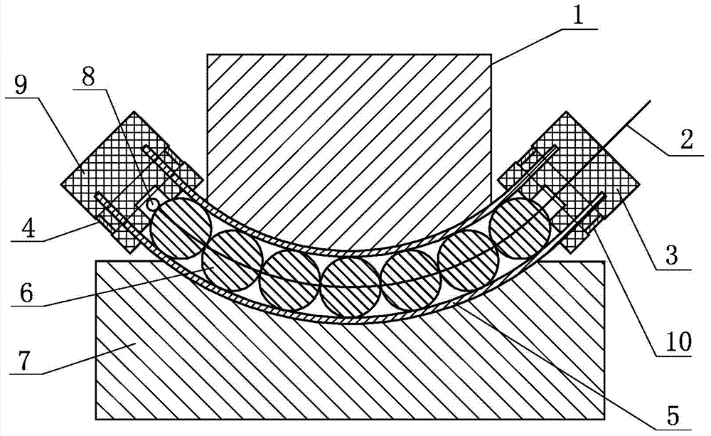 Bending method of pipes with flexible chained-ball mandrel