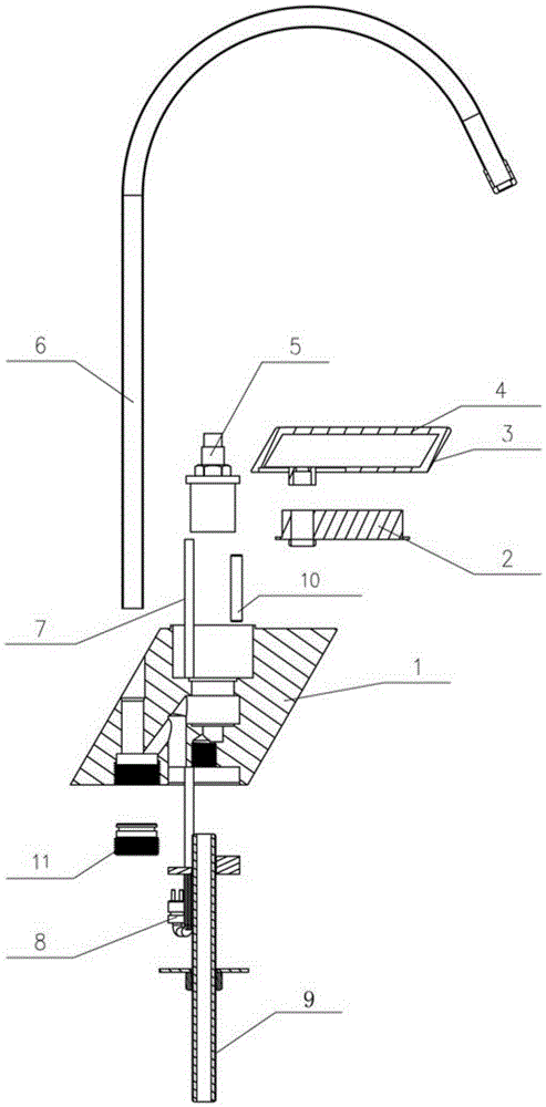 Faucet with automatic water quality detecting function