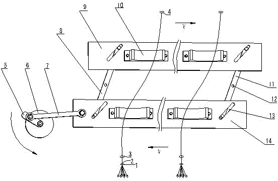 Strand false twisting device and strand false twisting method in silk reeling process