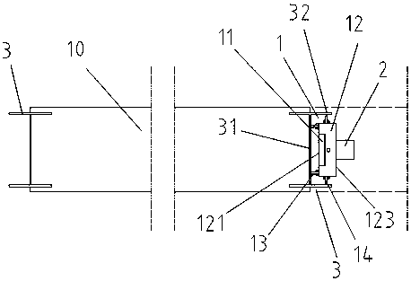 Underground diaphragm wall joint section steel cleaning device and cleaning method