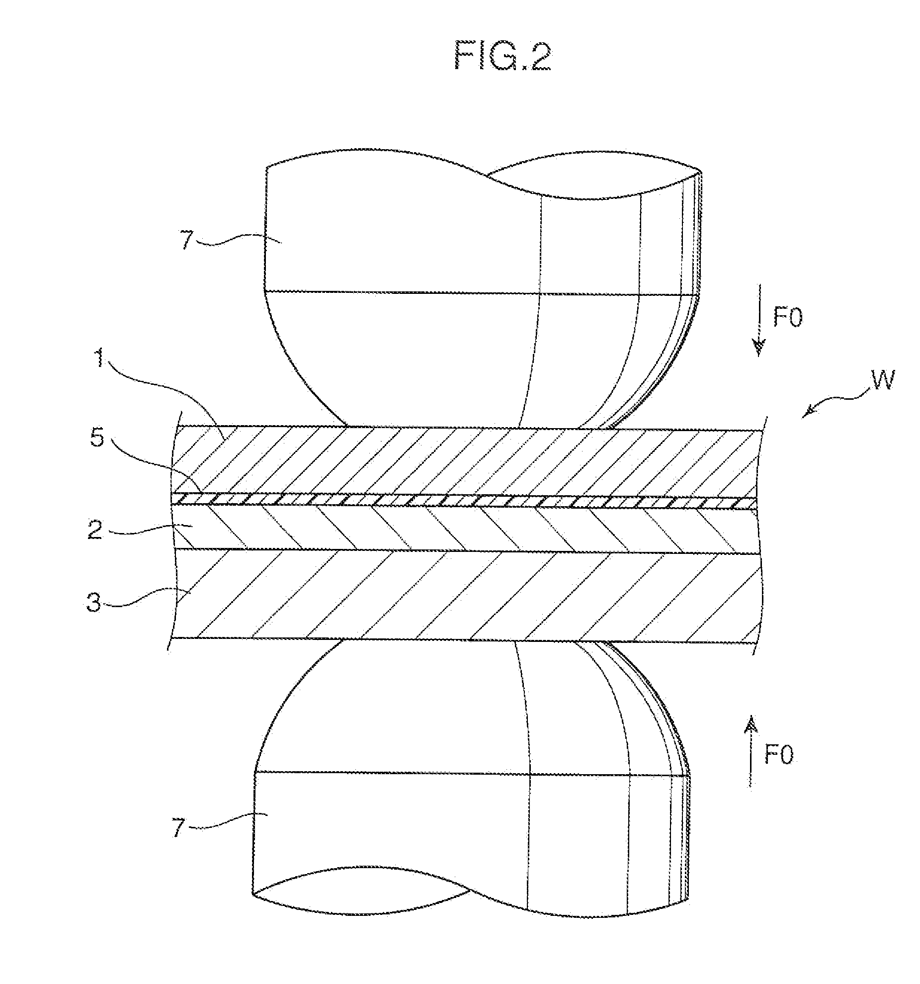 Joining method of dissimilar metal plates and dissimilar metal joined body