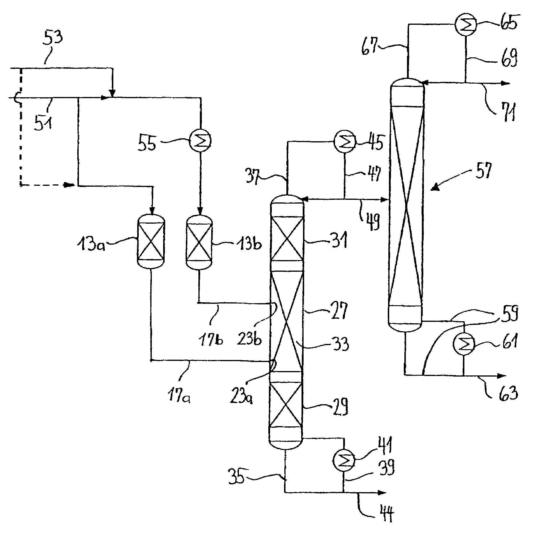 Process and device for hydrolytically obtaining a carboxylic acid alcohol from the corresponding carboxylate