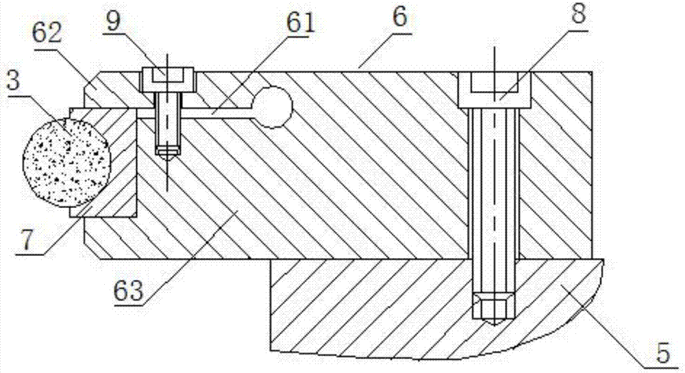 Grinding machining device and machining method for concentric circular arc groove of hard and brittle material workpiece