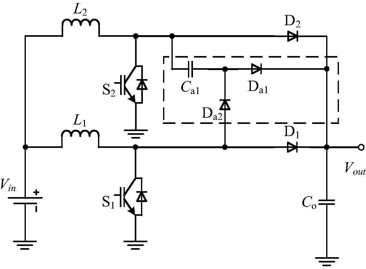 Interleaved Boost converter comprising lossless buffer circuit