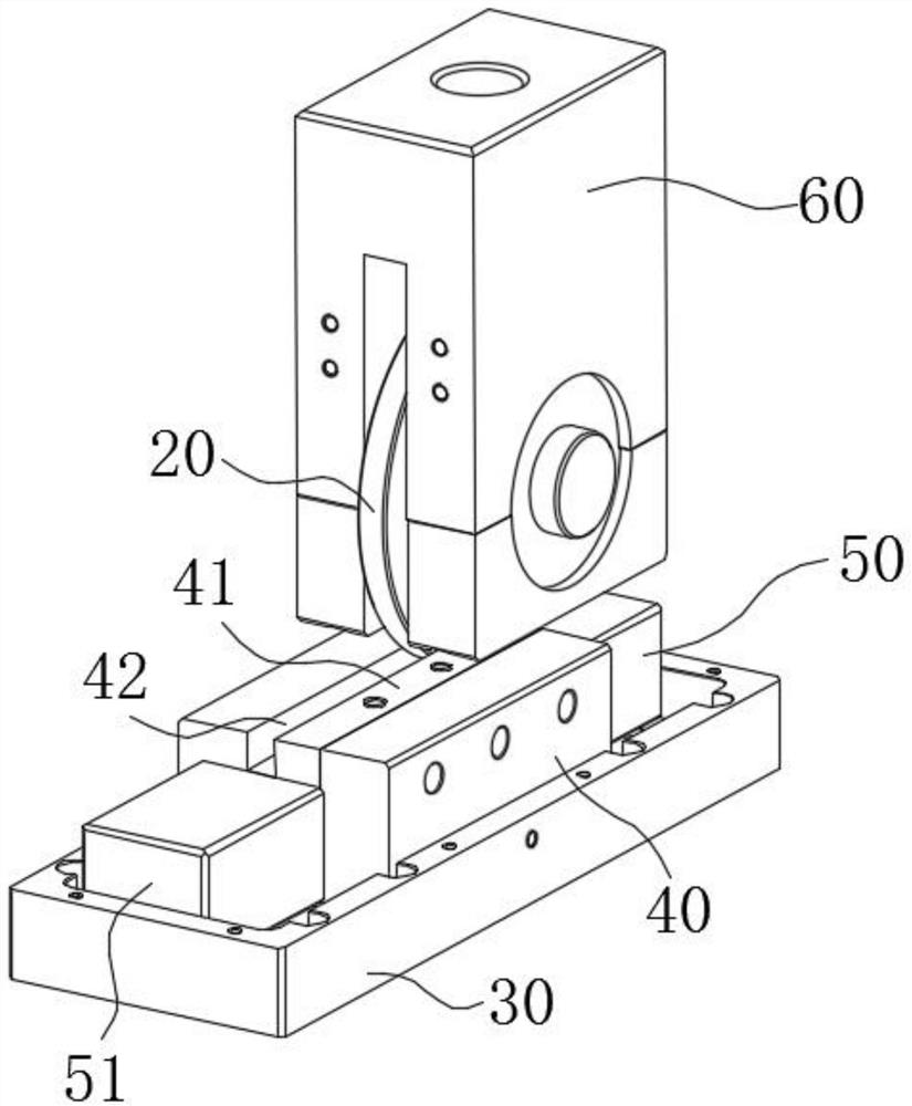 Roller ramming device and ramming method thereof