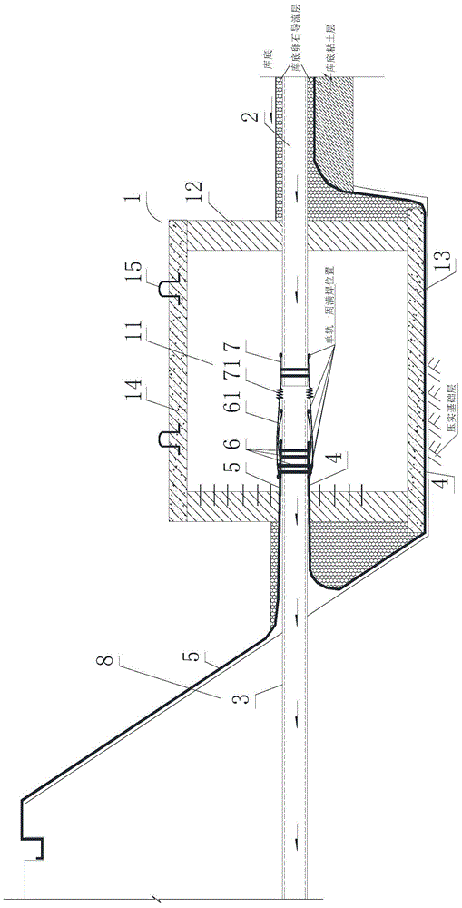 Installation and maintenance well at the junction of leachate drainage pipe and dam-piercing pipe and its construction method