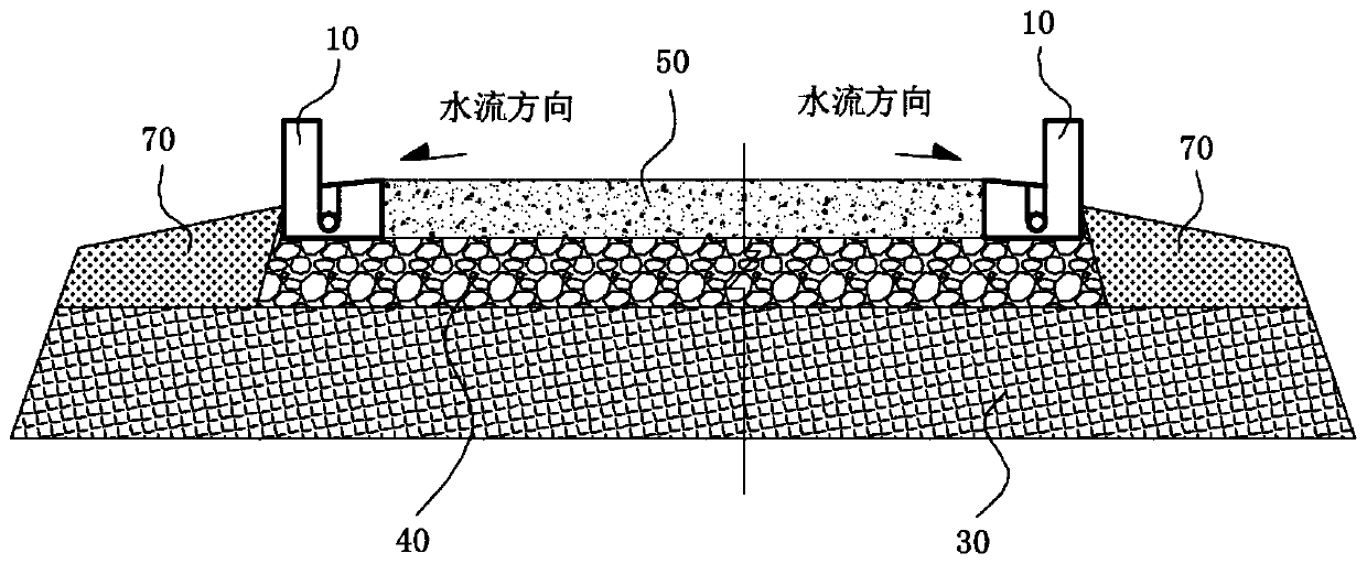 Assembly-type kerb capable of automatically discharging water of asphalt pavement and construction method of kerb