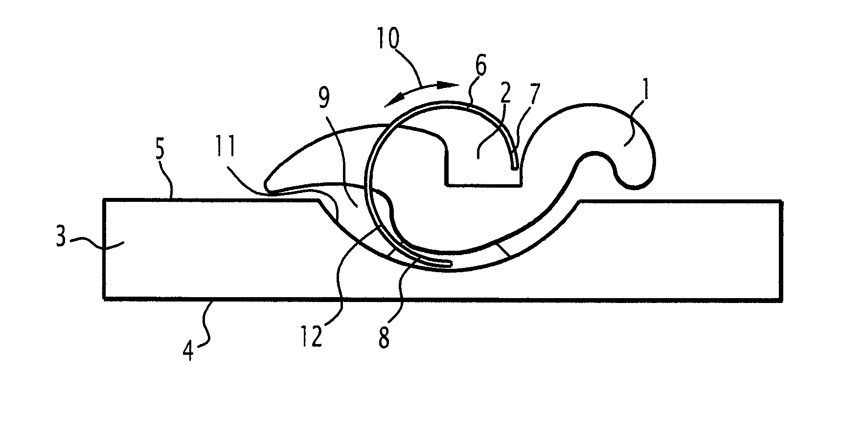 Assembly formed by a bracket, a clip and a base for an orthodontic apparatus, and orthodontic apparatus comprising same