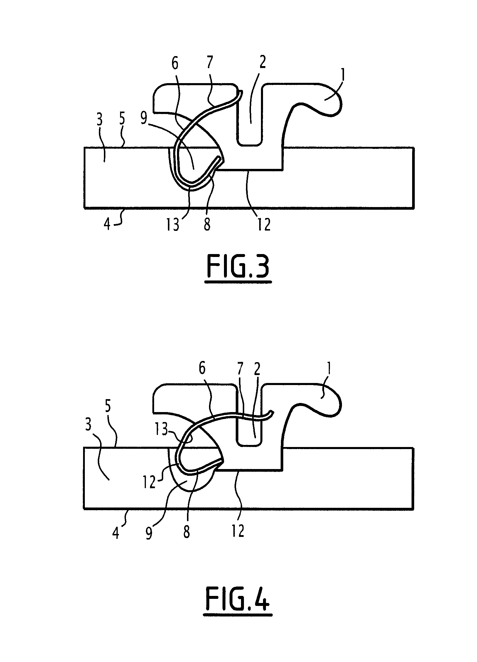 Assembly formed by a bracket, a clip and a base for an orthodontic apparatus, and orthodontic apparatus comprising same