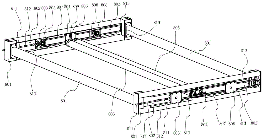 Clothing cutting piece automatic folding machine and its folding method