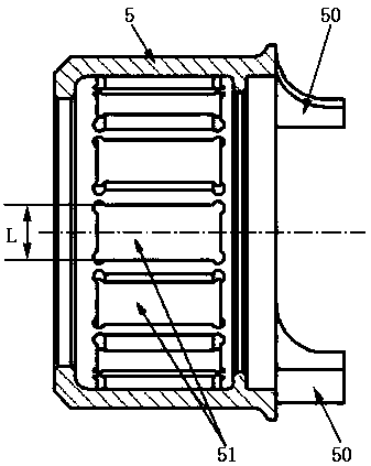 Online measuring device and measuring method for cage end flanges