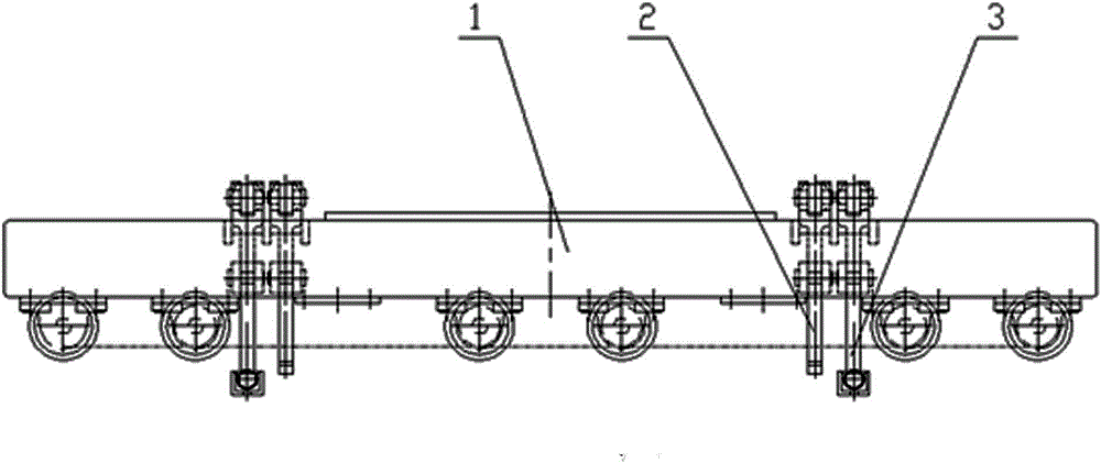 Floating mold clamping device for sand core follow-up pallet