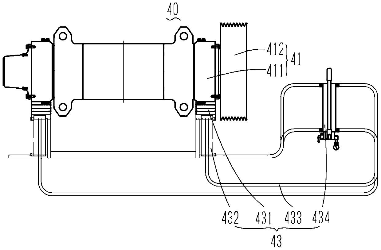 Movable screening and breaking integrated machine for underground coal mine road