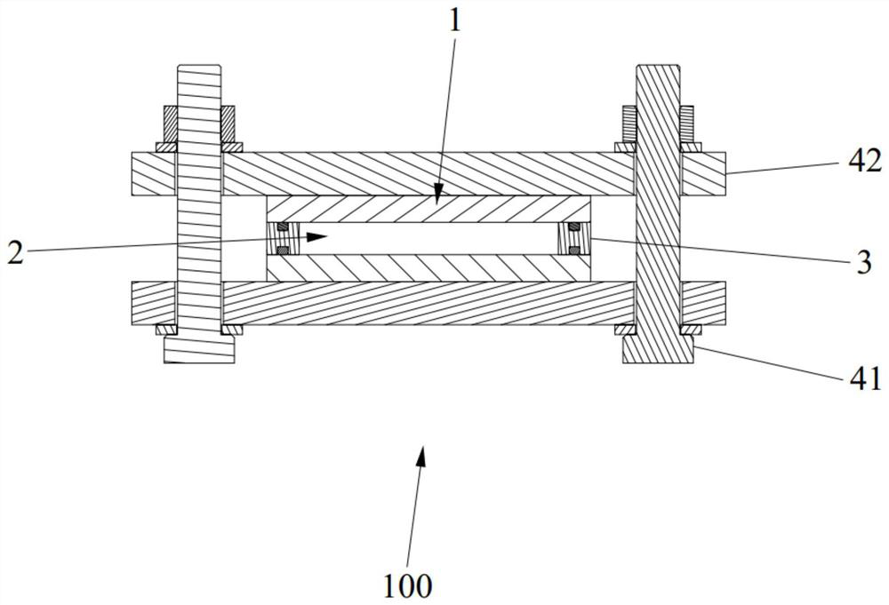 Liquid cooling busbar