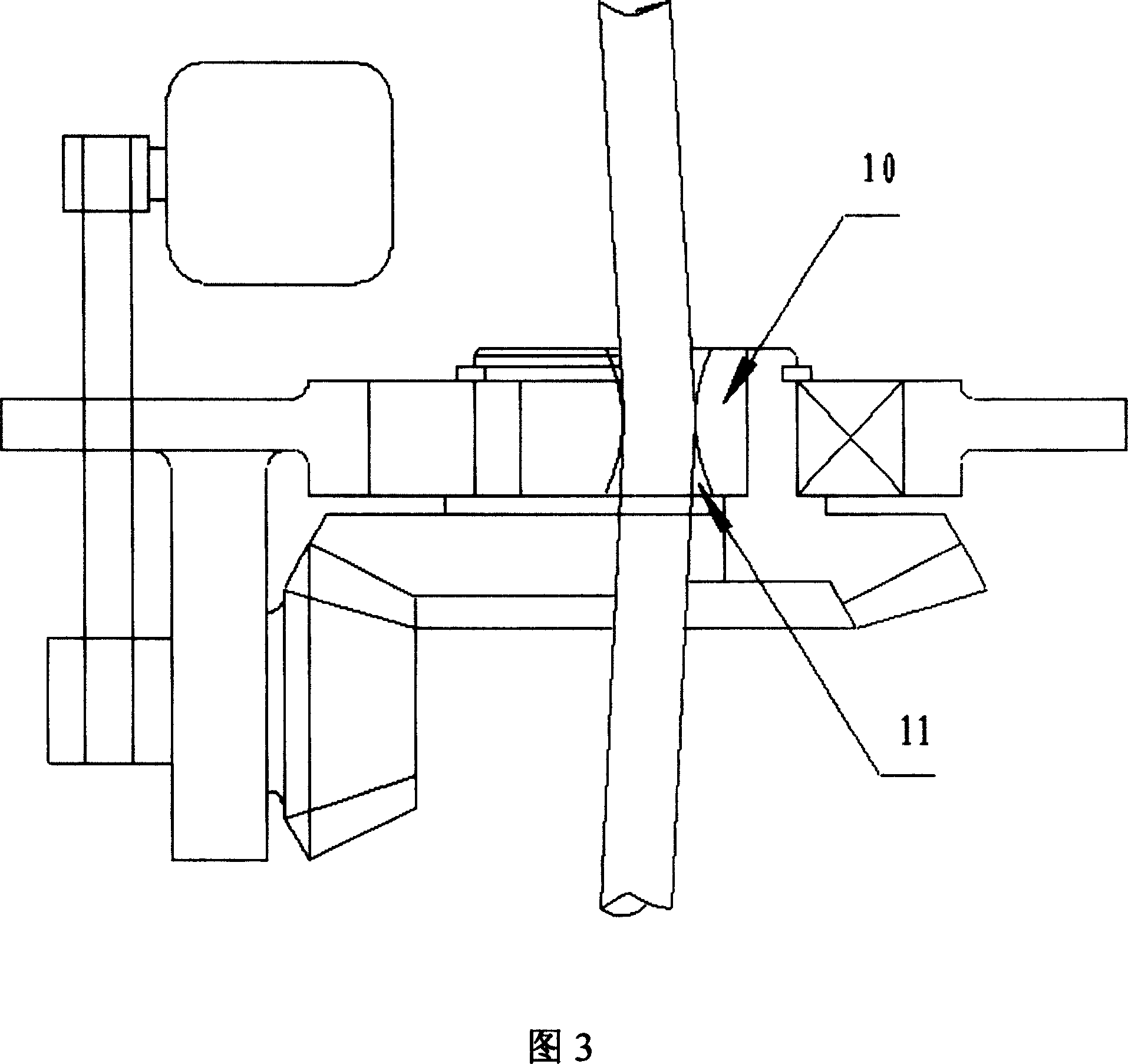 Feeding method for magnesium core spun yarn and device thereof