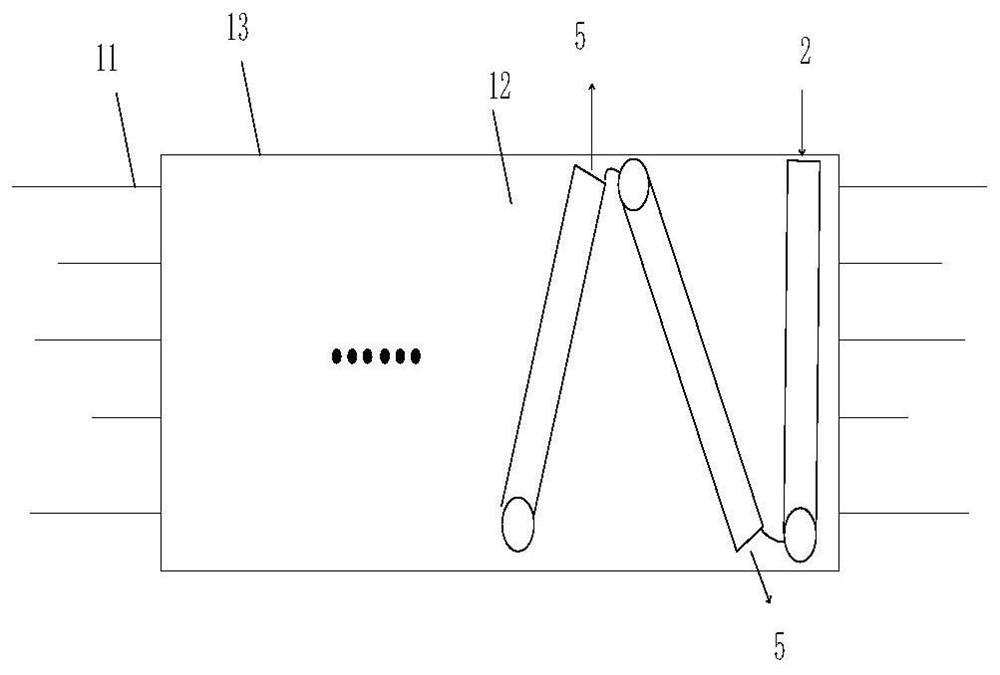 Low-voltage system early discharge recoil arc extinguishing device and method