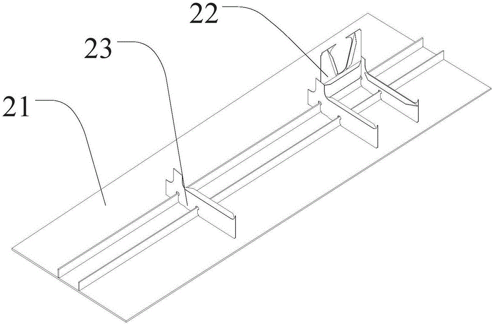 Section construction method of hatch coaming and ship side
