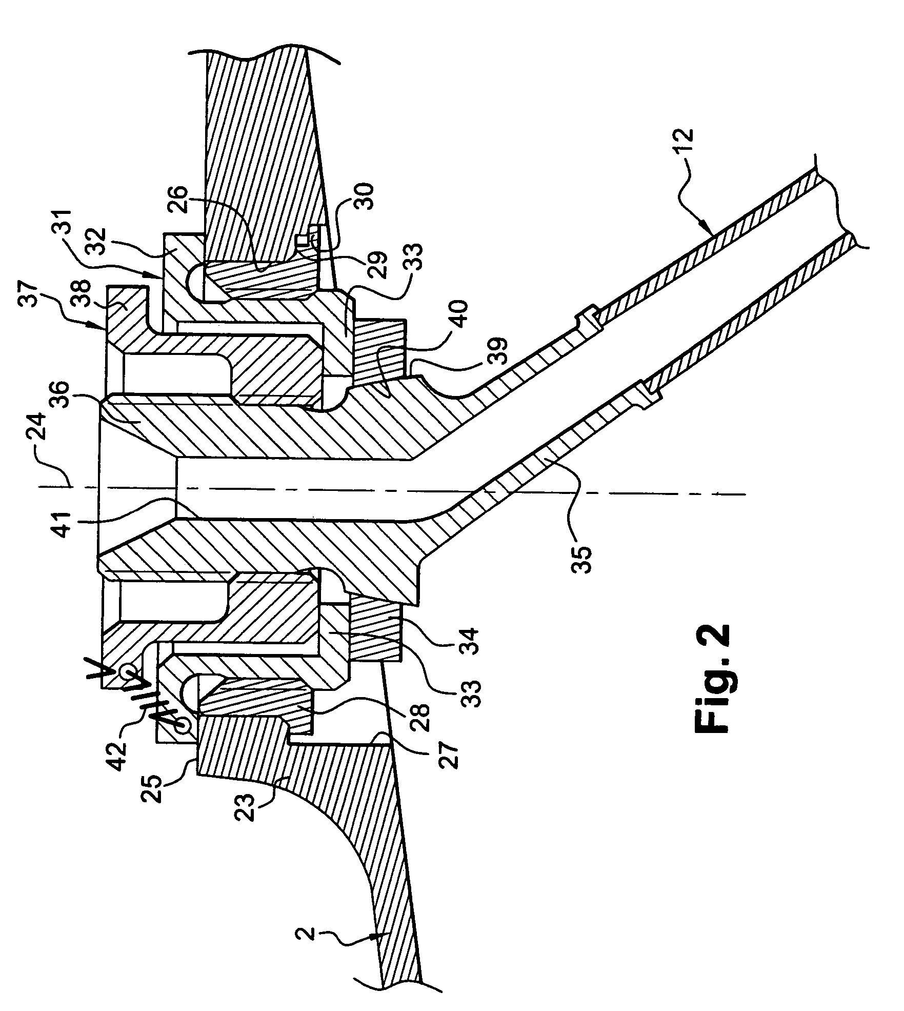 Device for fastening a fluid duct to a turbojet casing