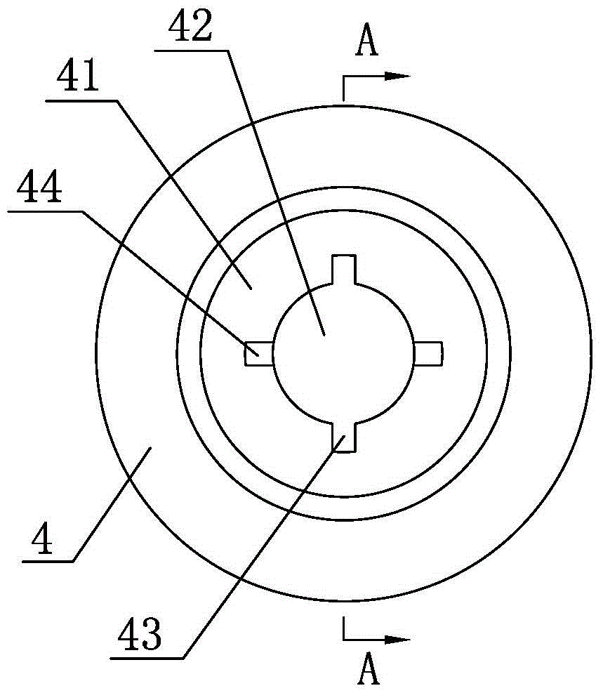 A low-pressure pouring method of steel bar rust inhibitor