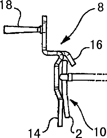 Device for measuring the angle between far sight and near sight on a patient wearing spectacles