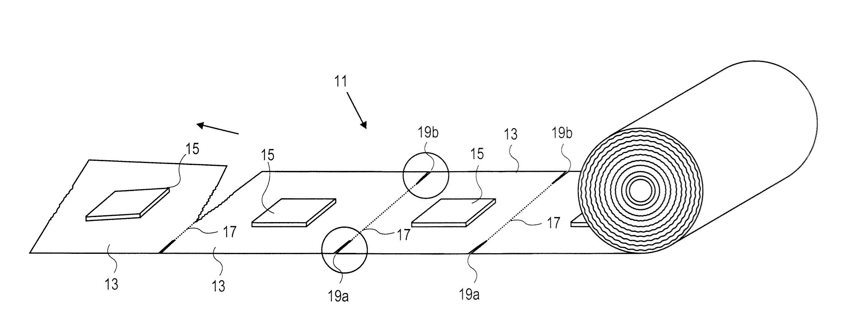 Foil roll for use with pad for removing nail gel and acrylic nails and method for manufacturing