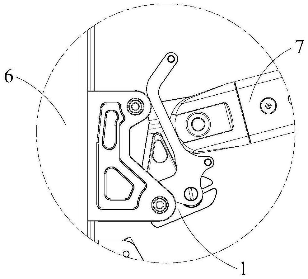 Quick connecting structure and electric wheelchair head thereof