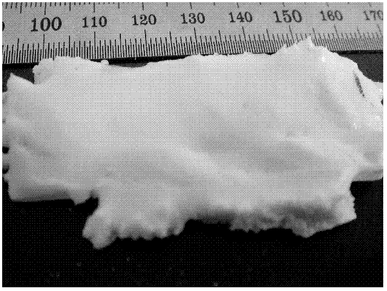 Method for preparing aluminum oxide-based eutectic ceramic through laser powder feeding method