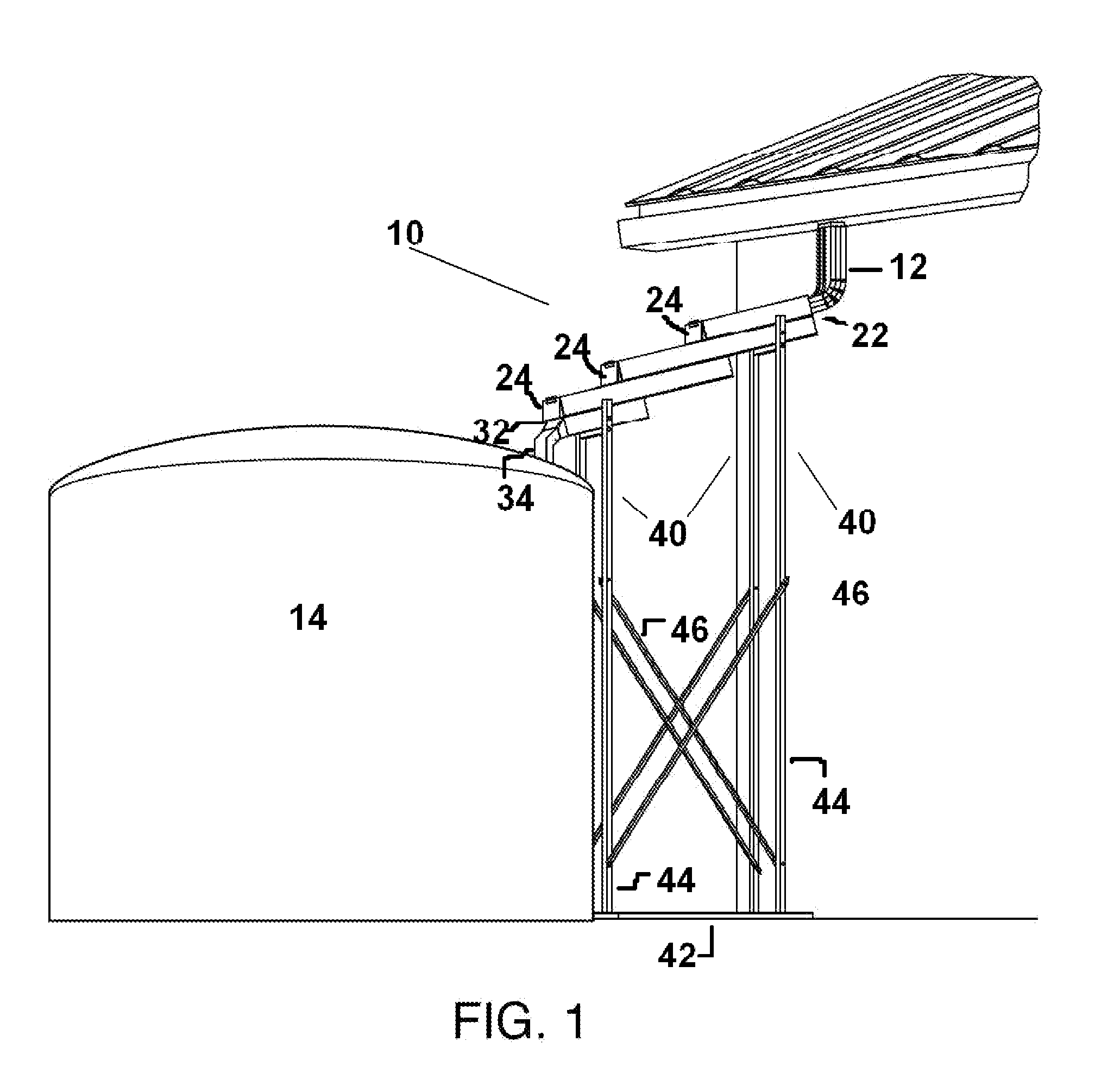 Self-cleaning rain downspout filtration device