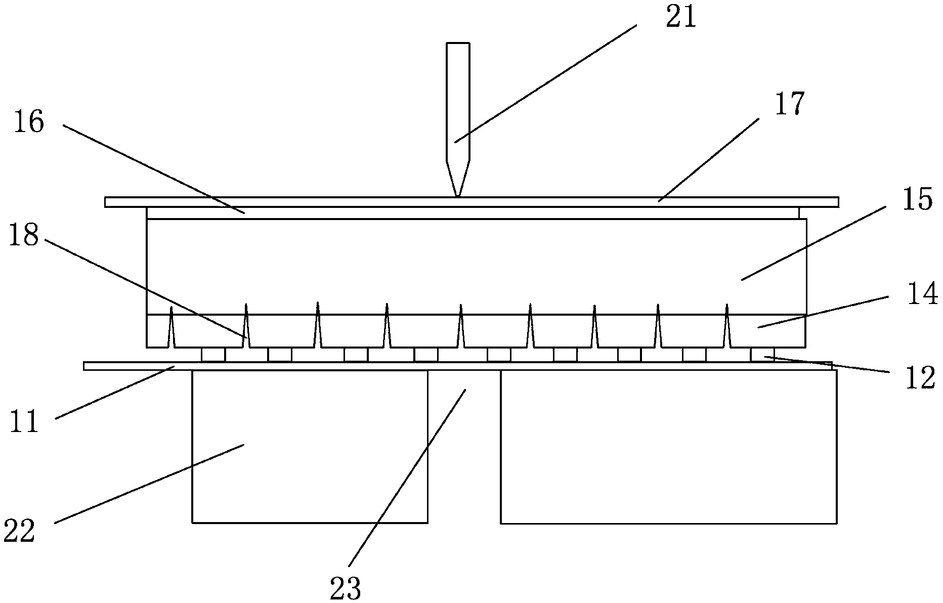 AlGaInP light-emitting diode (LED) chip and cutting method for same