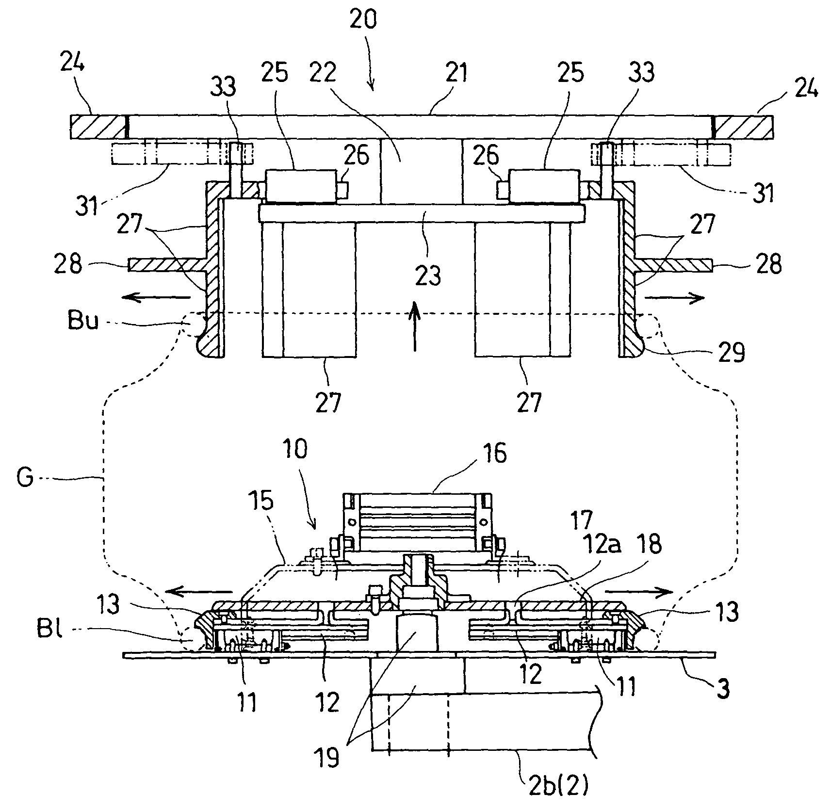Method of correcting shape of green tire and apparatus for carrying out the same