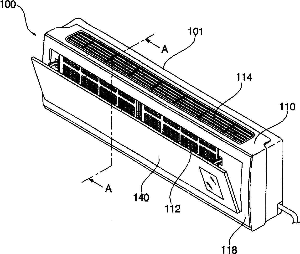 Air conditioner condensed water discharging structure