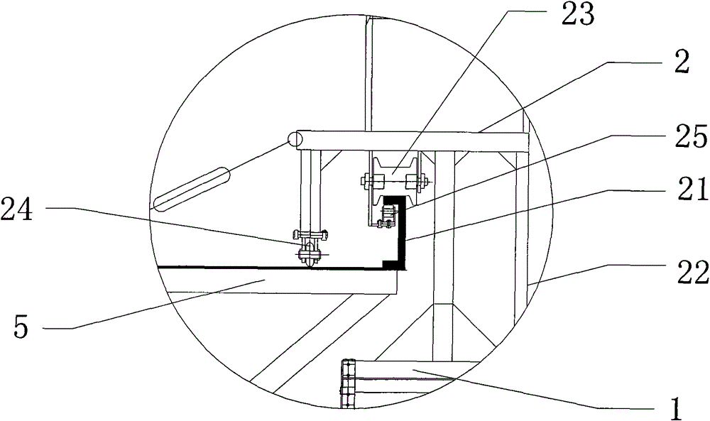 Special hanging movable operation platform for storage tank maintenance