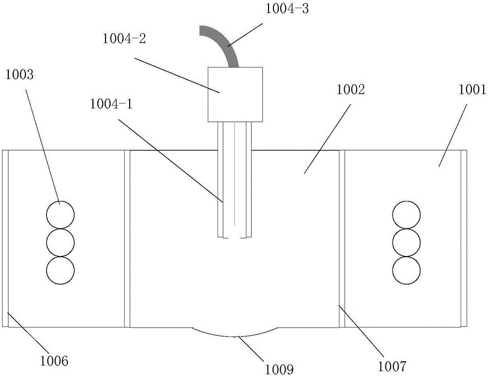 Secondary-coupling microwave plasma reforming device