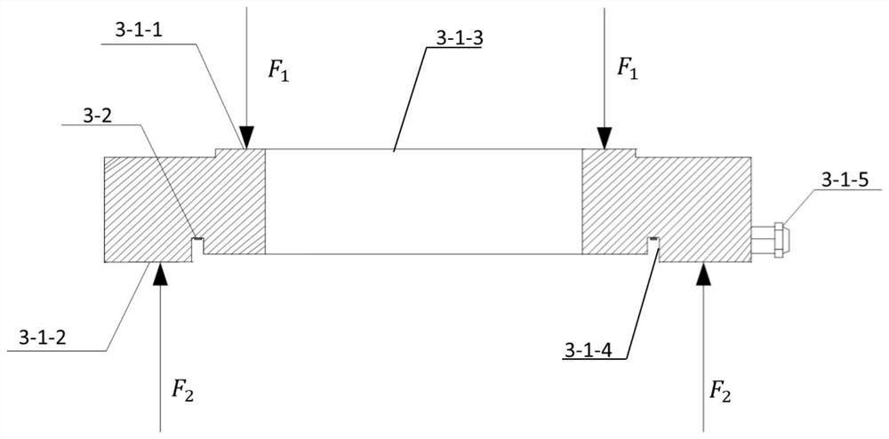 Water turbine top cover bolt looseness detection system and design method of detector