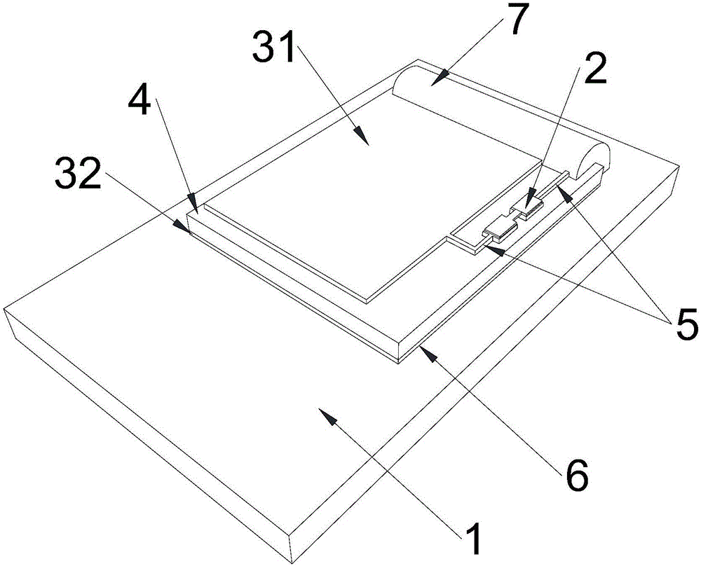 Label, system and application method for measuring surface strain of metal component