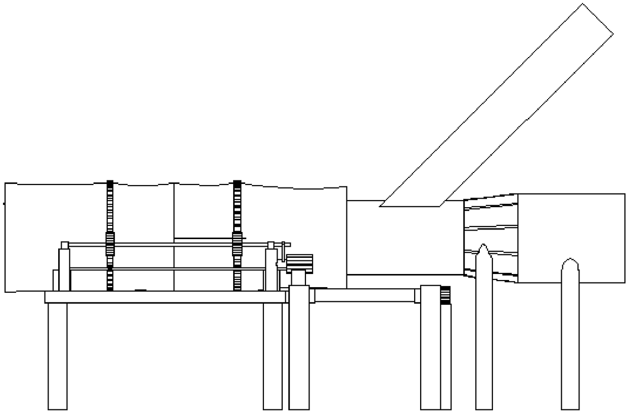 Garbage separating device and garbage moistening and separating device