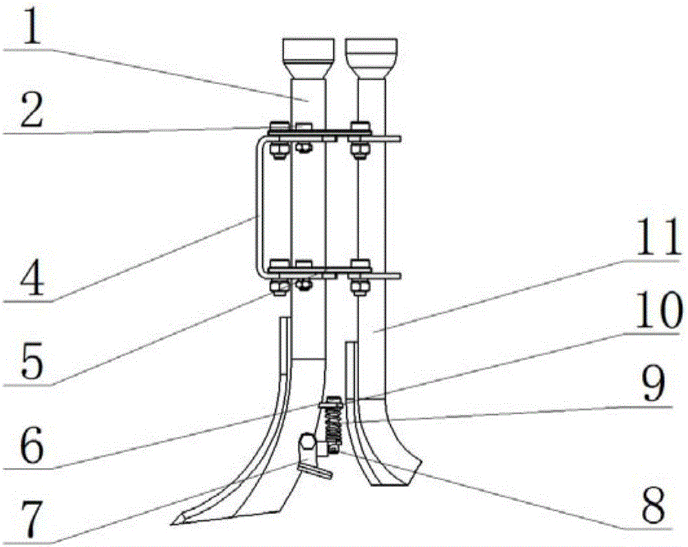 Vibratory layering fertilization furrower with staggered four rods