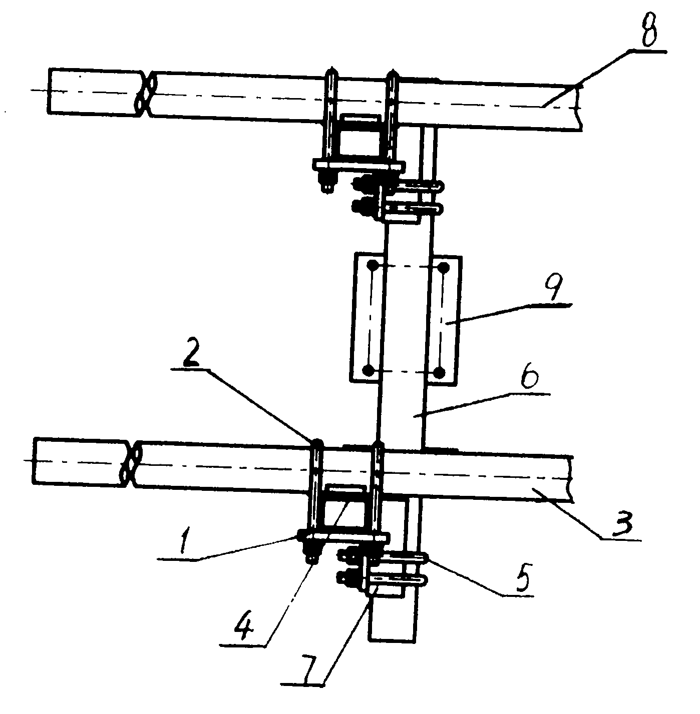 Position regulating mechanism of main transmission box of backpack corn harvester