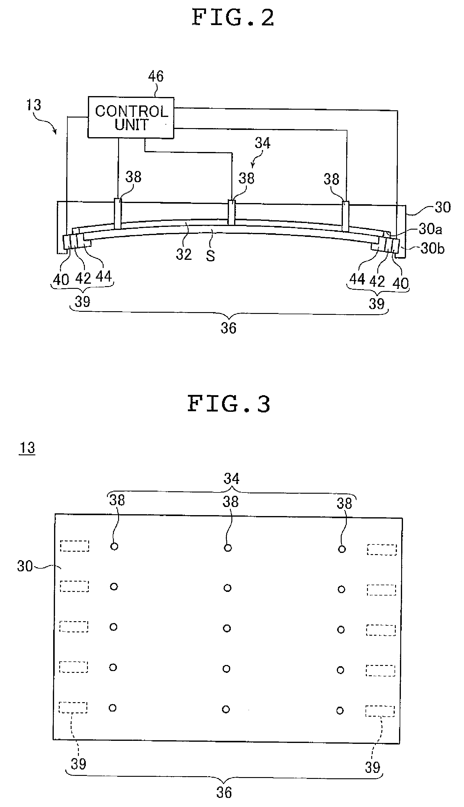 Substrate holder and vacuum film deposition apparatus