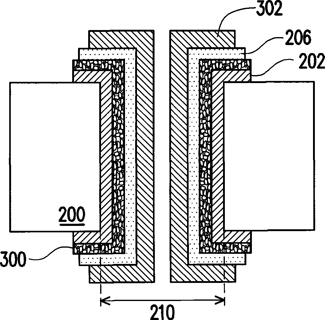 Through hole capacitor and its manufacturing method